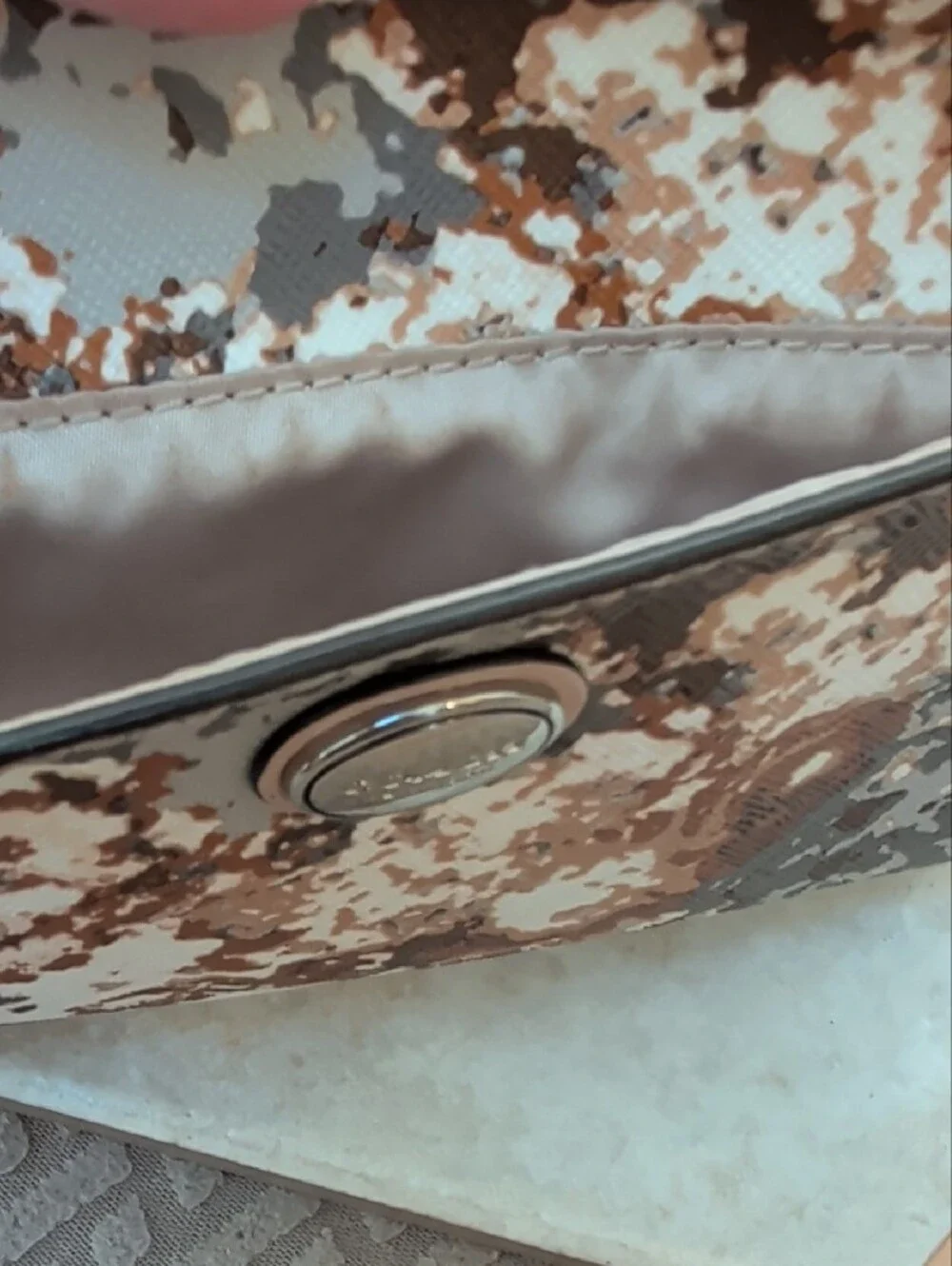 Coach Peyton Floral Neutrals Medium Wristlet EUC